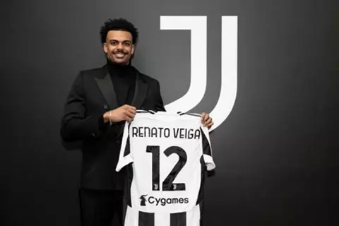 تقرير: تشيلسي يحدد سعر بيع ريناتو فيجا ليوفنتوس